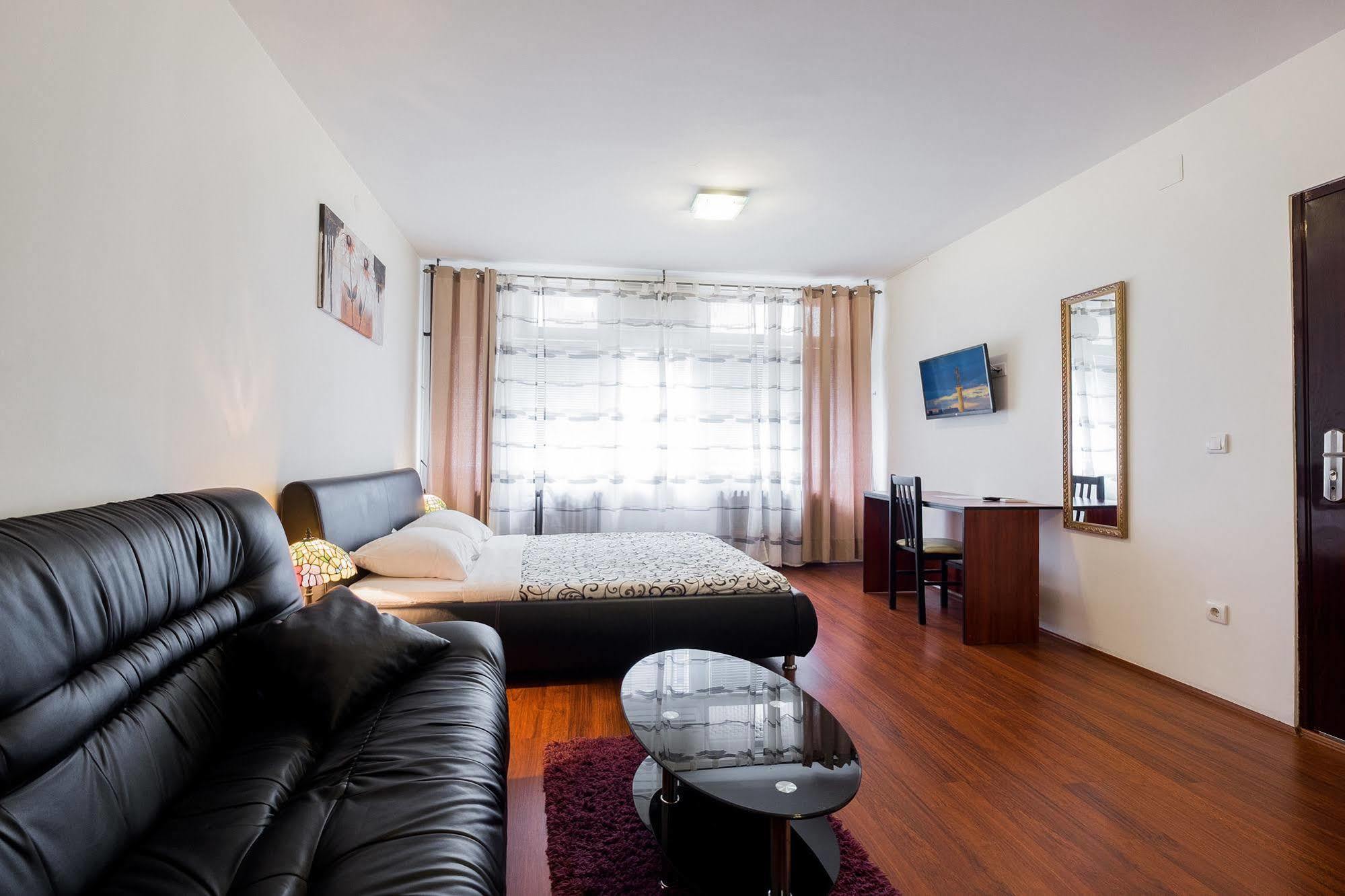Downtown Apart Hotel Bane Belgrade Exterior photo